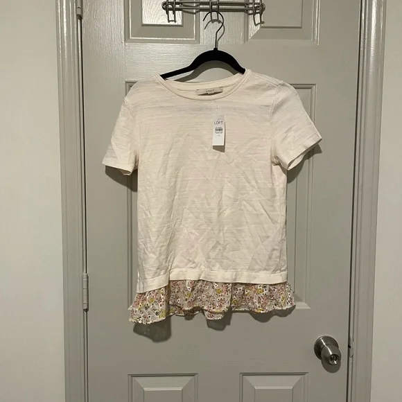 NWT Loft Floral Chiffon Trim Bottom Ruffle Top - Picture 1 of 4